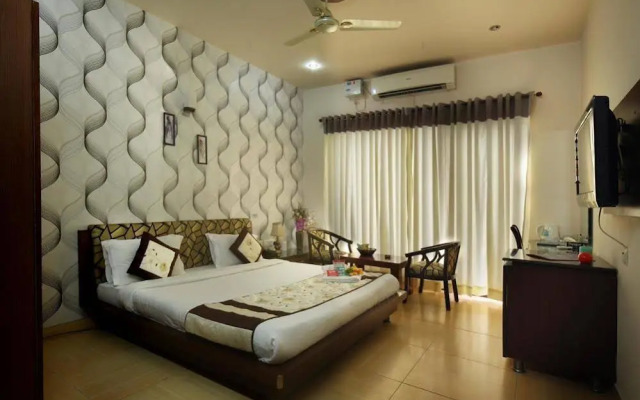 OYO Premium Cyber Park II