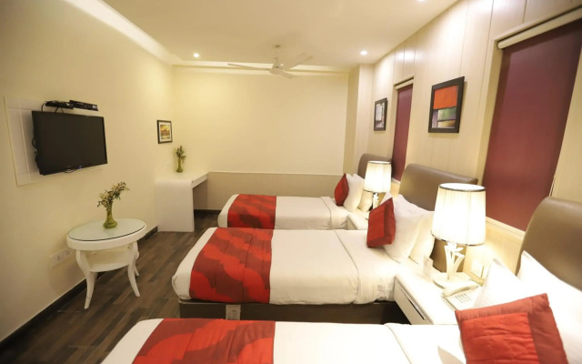 OYO 2637 Hotel Picasso Prive