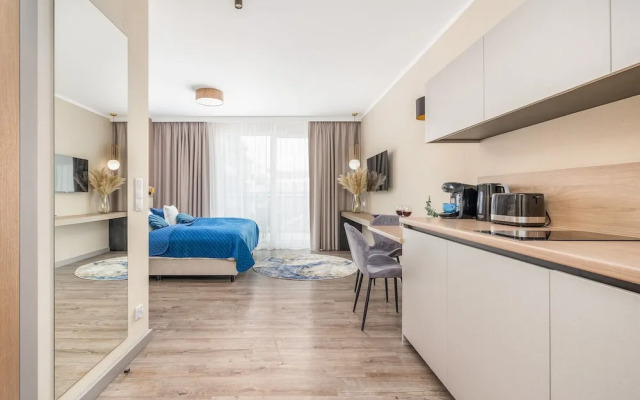 Blue Seashell Studio by Renters