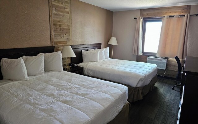 Crookston Inn & Convention Center