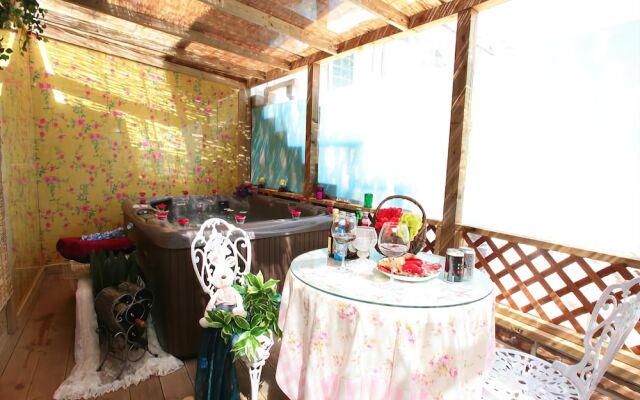 Rainbow Village Pension
