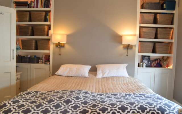 Spacious 5 Bedroom House in Chelsea London