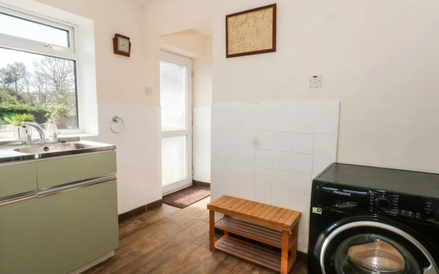 Hawksbridge Bungalow