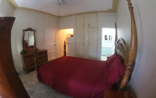 Royal Tower Suites