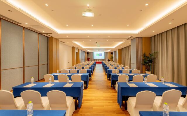Holiday Inn Express Linyi Riverside by IHG