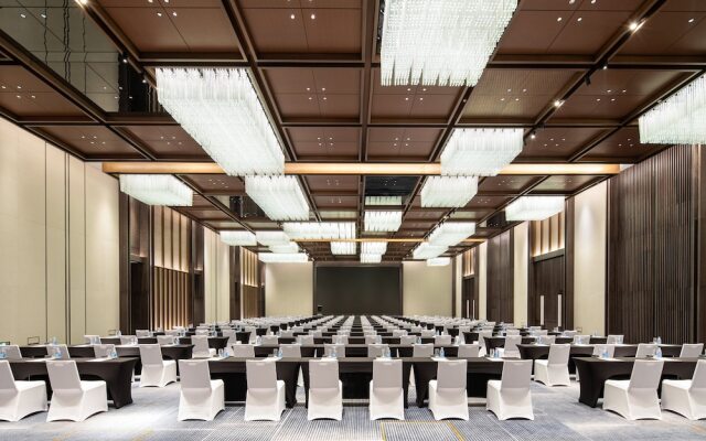 Crowne Plaza Jiangmen Binjiang by IHG