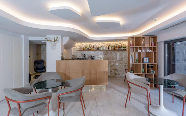 Iraklion Hotel