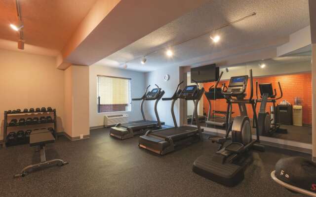 La Quinta Inn & Suites by Wyndham Lynchburg at Liberty Univ.