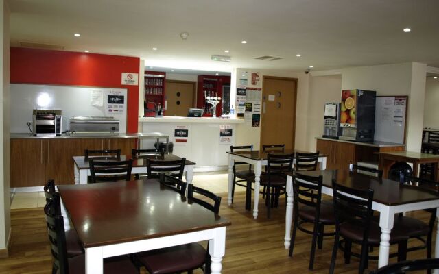 Travelodge Manchester Street Hotel