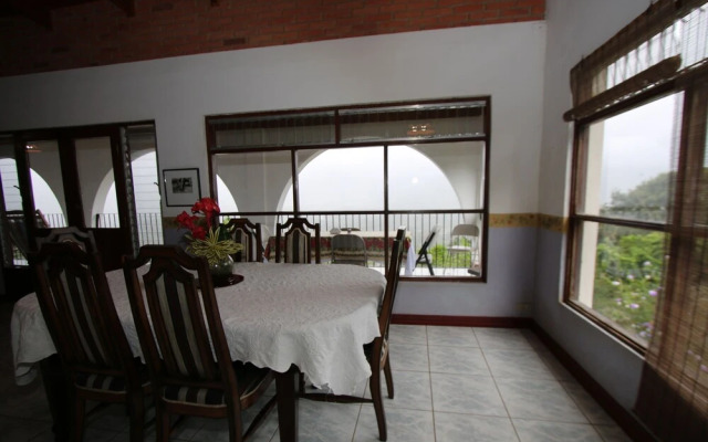 Villas Valle Bello Ujarras