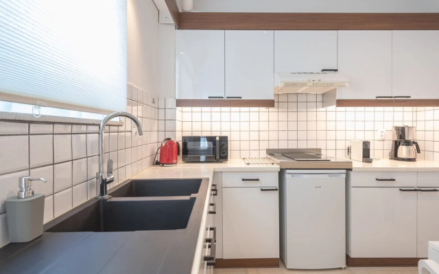 Philippos Acropolis Home by Cloudkeys