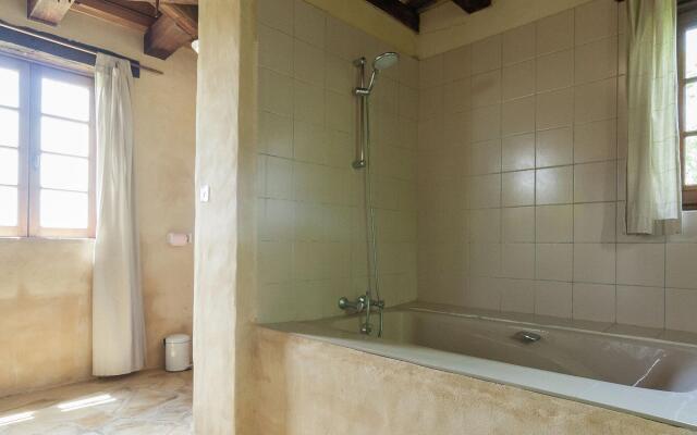 Quaint Mansion in Aquitaine estate with private garden