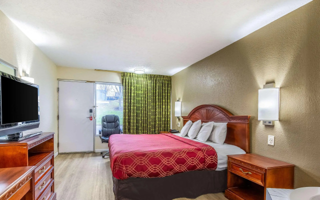Red Roof Inn Walton - Richwood