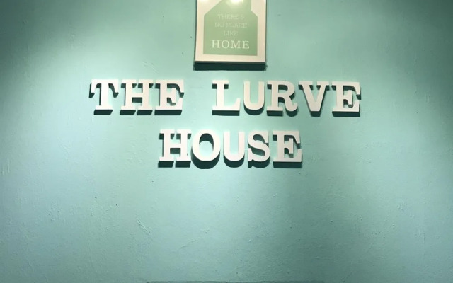 The Lurve House