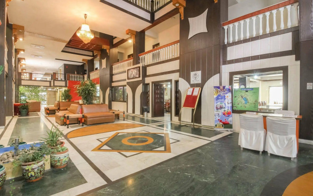 Dynasty Resort