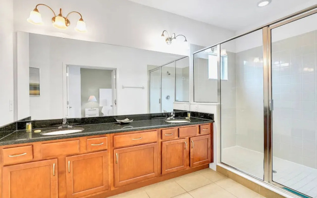 Waterfront Pet-friendly Home w Pool-spa-games-bbq