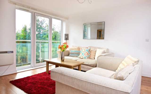 Impeccable 2-bed Apartment