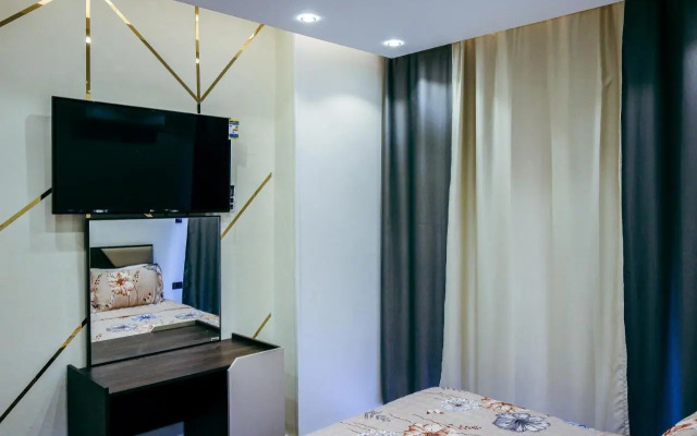 Comtemporary Apartment in Cairo's City Centre