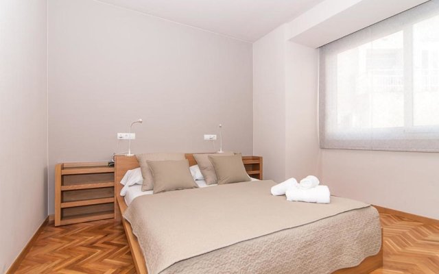 Weflating Diagonal Apartments