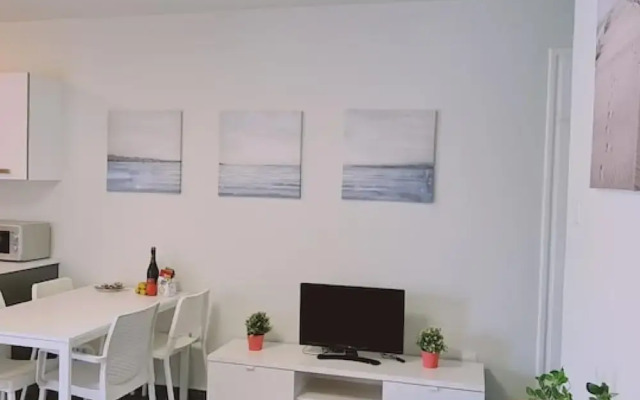 14 AN - 114 Nissi Twins Apartment