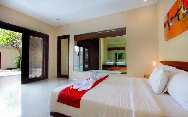 Oval Villa Bali