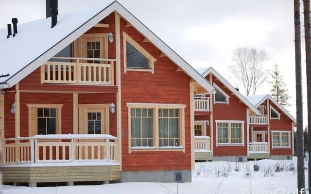Tiiringolf Cottages