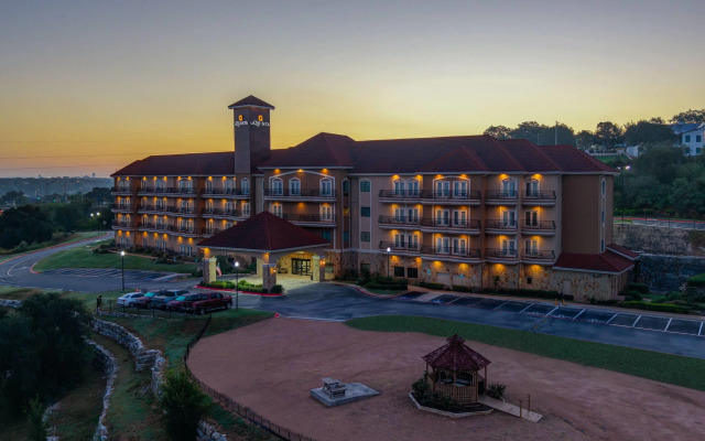 La Quinta Inn & Suites by Wyndham Marble Falls
