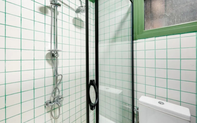 Cozy Flat With Balcony 5 min to Galata Tower