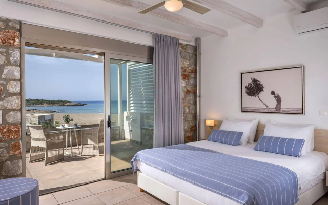 Cedar Bay Beachside Villas