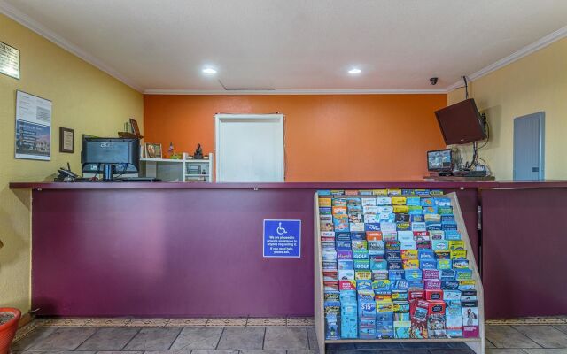 Motel 6 San Diego, CA - Southbay