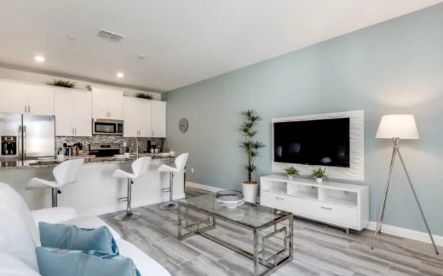 Upscale Champions Gate Townhome - 4 Bed