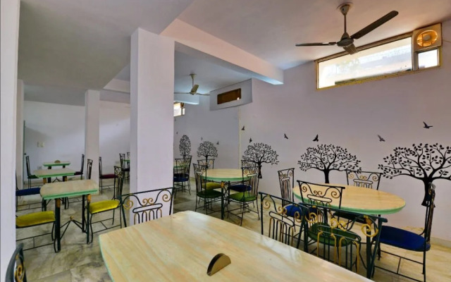 Hotel Don Jon by OYO Rooms