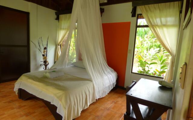 Hotel Catarata Río Celeste
