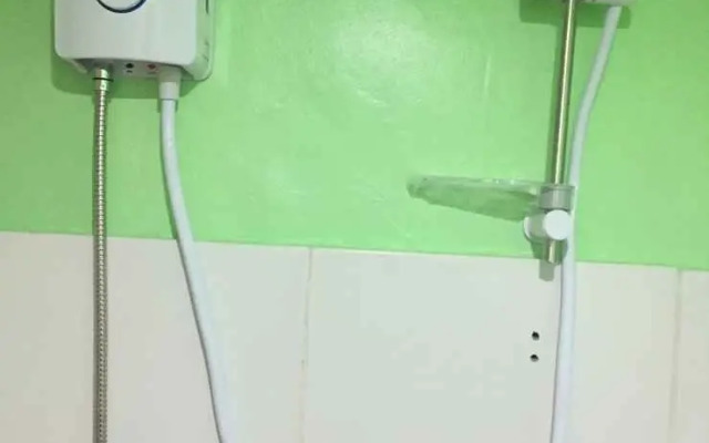 8 Street Hostel