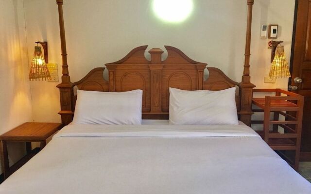 The Creek Garden Huainamrin Resort