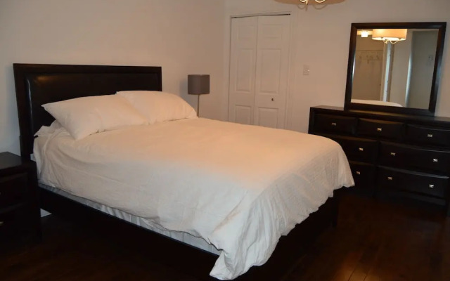 The Rock apartment - mtlFlats