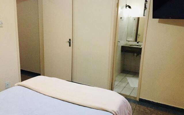 Hotel Líder