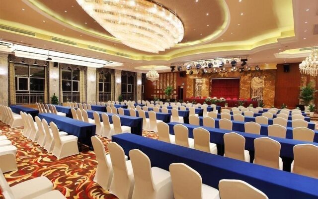 Luotuo Forever Peace Hotel