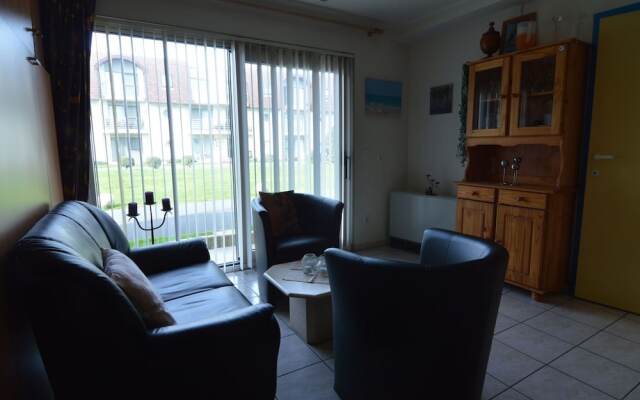 Cozy Apartment Near Oostende in Bredene