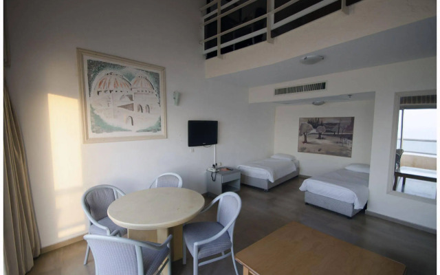Blue Weiss Hotel