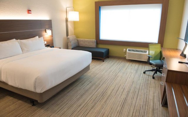Holiday Inn Express & Suites Louisville N - Jeffersonville, an IHG Hotel