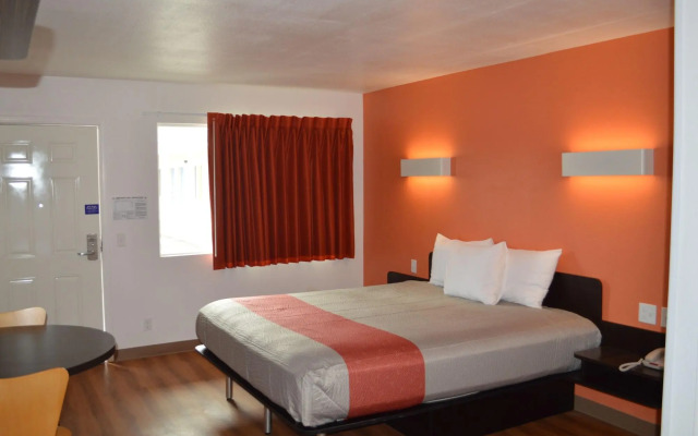 Motel 6-Crescent City, CA