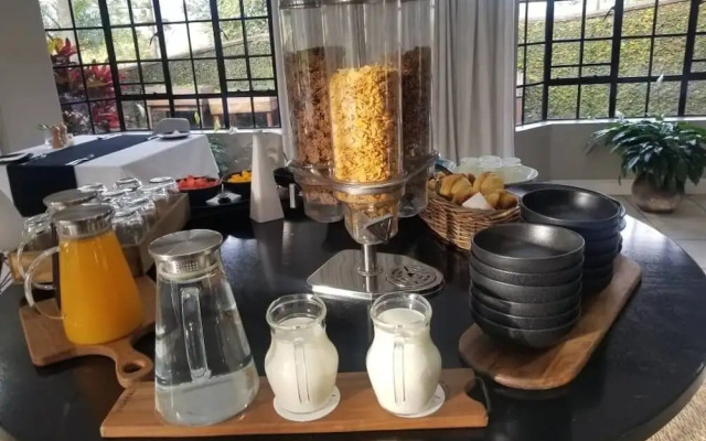The Leslie - Bed & Breakfast