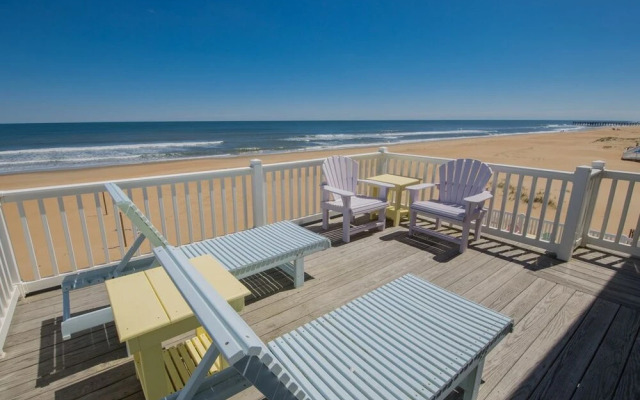 Nautical Nonsense - 8 Br Home