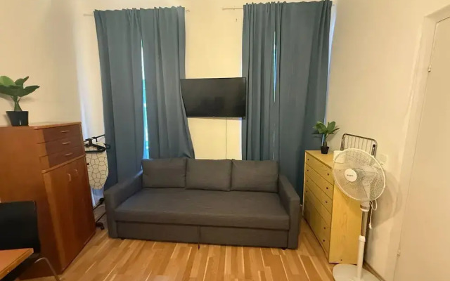 Modern 1BR Apt Central Privacy