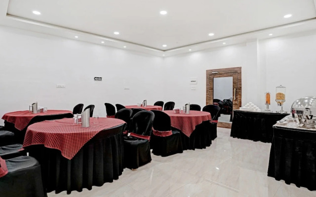 Treebo Varsha Palace