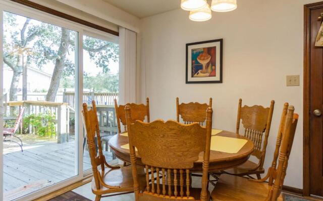 Windy Pointe by Oak Island Accommodations