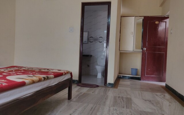 Hotel Leela Nikunj