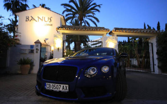 Banus Lodge