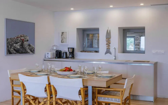 The Gallery Home - Elegant Villa In Antiparos
